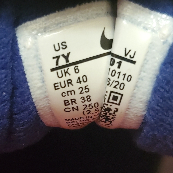 Nike Air Max 90 FlyEase - Picture 5 of 5